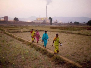An-overview-of-the-Vedanta-refinery-in-Lanjigarh-Orrisa.-300x225